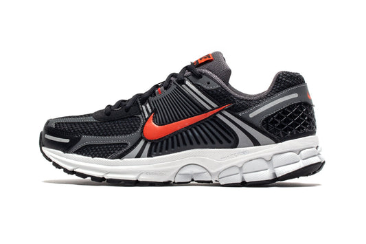Zoom Vomero 5