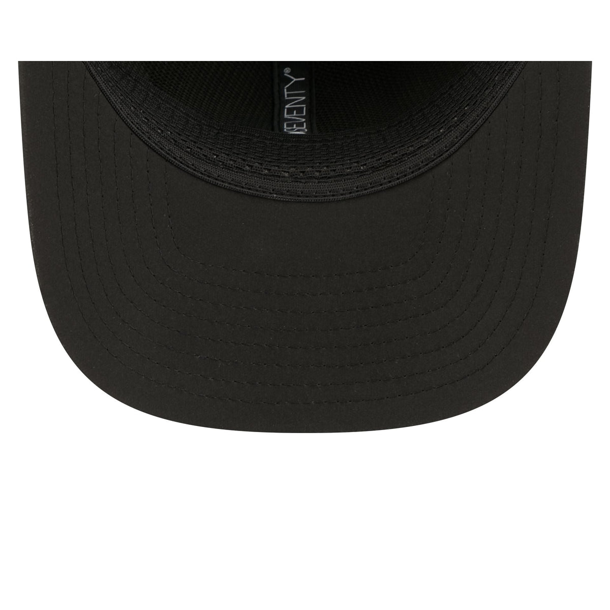 Dallas Cowboys 2026 Sideline Black 9SEVENTY Stretch-Snap Hat