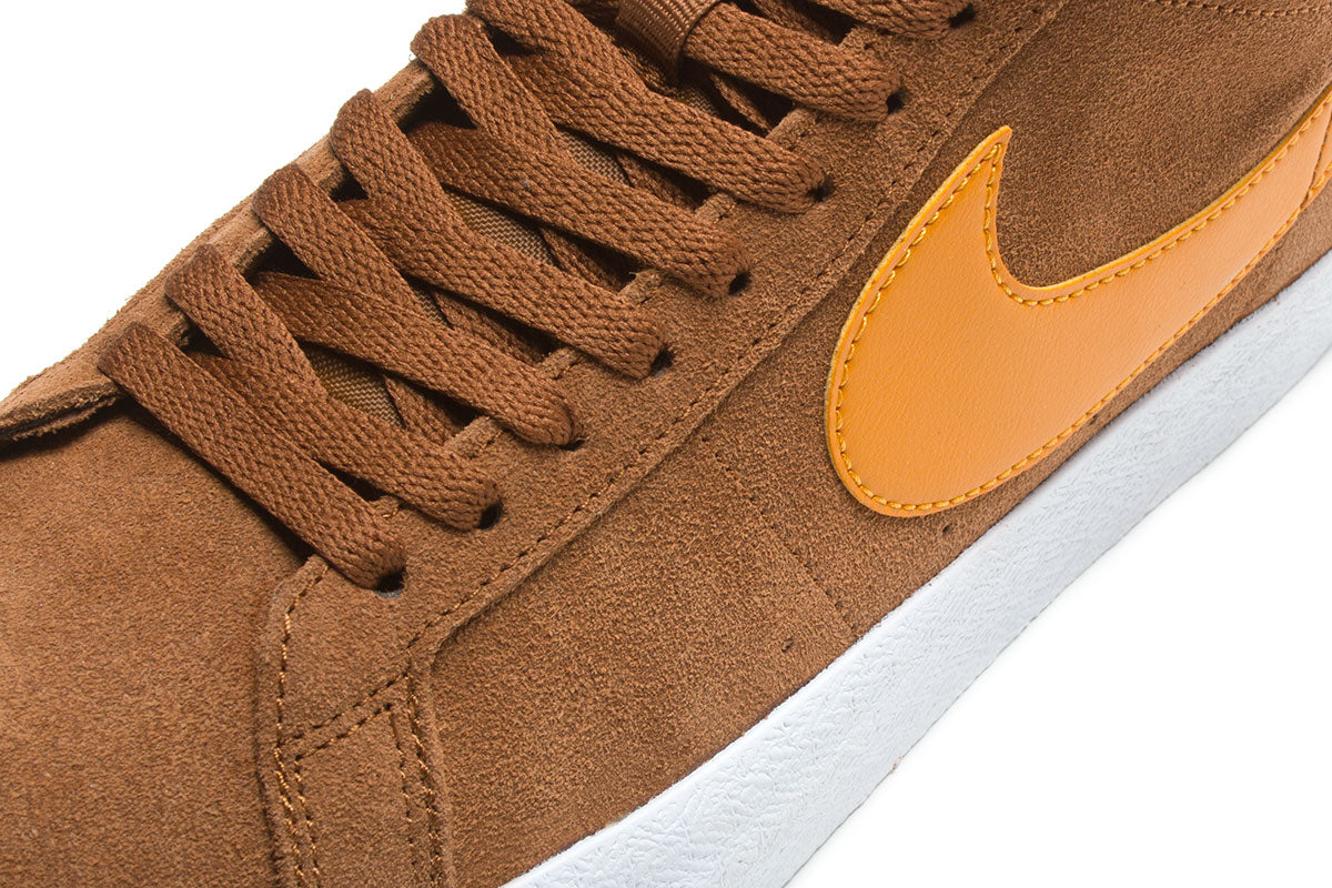 Zoom Blazer Mid