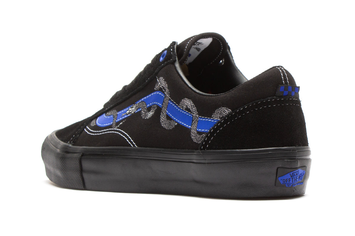 Skate Old Skool (Breana Geering)