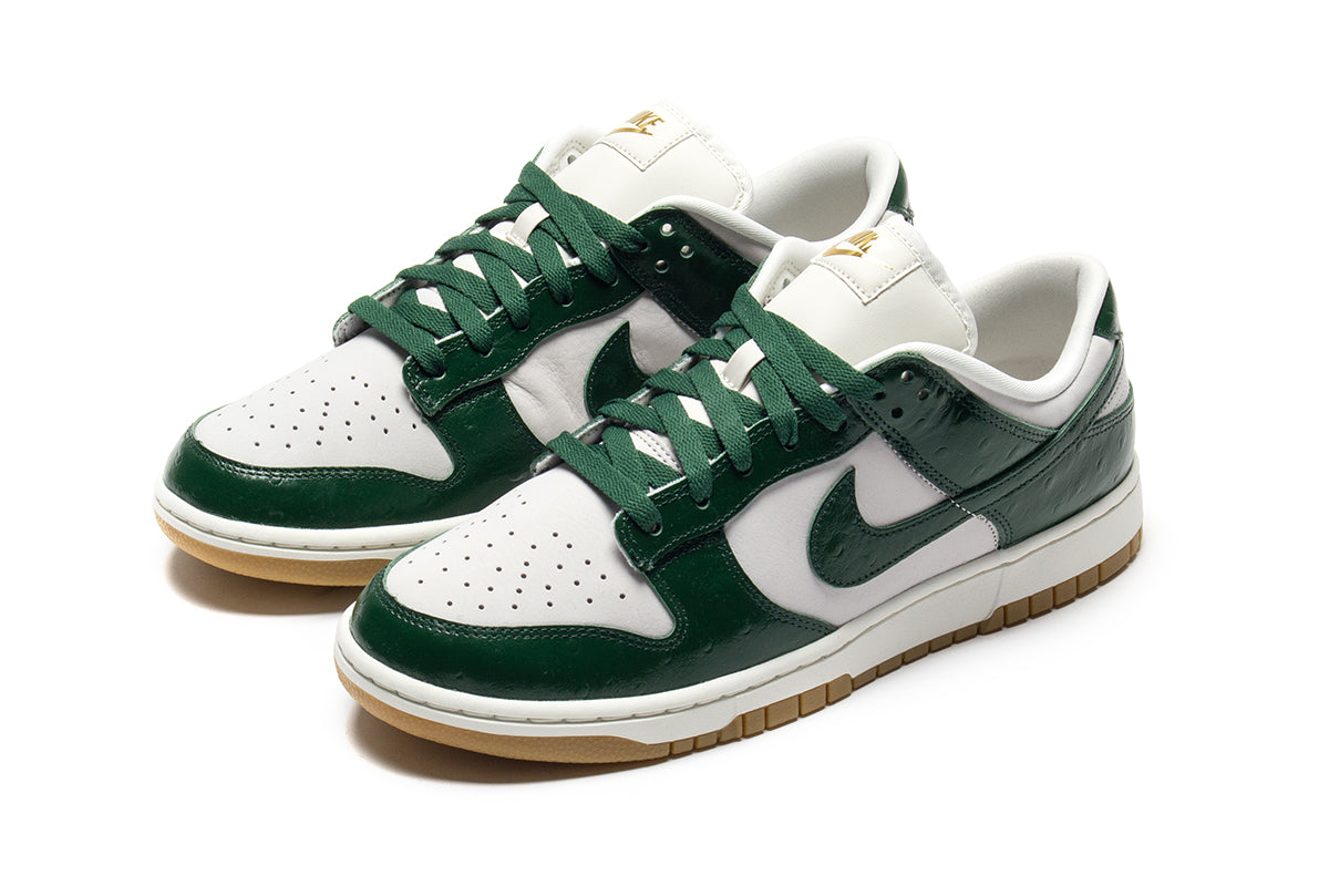 Women's Dunk Low LX