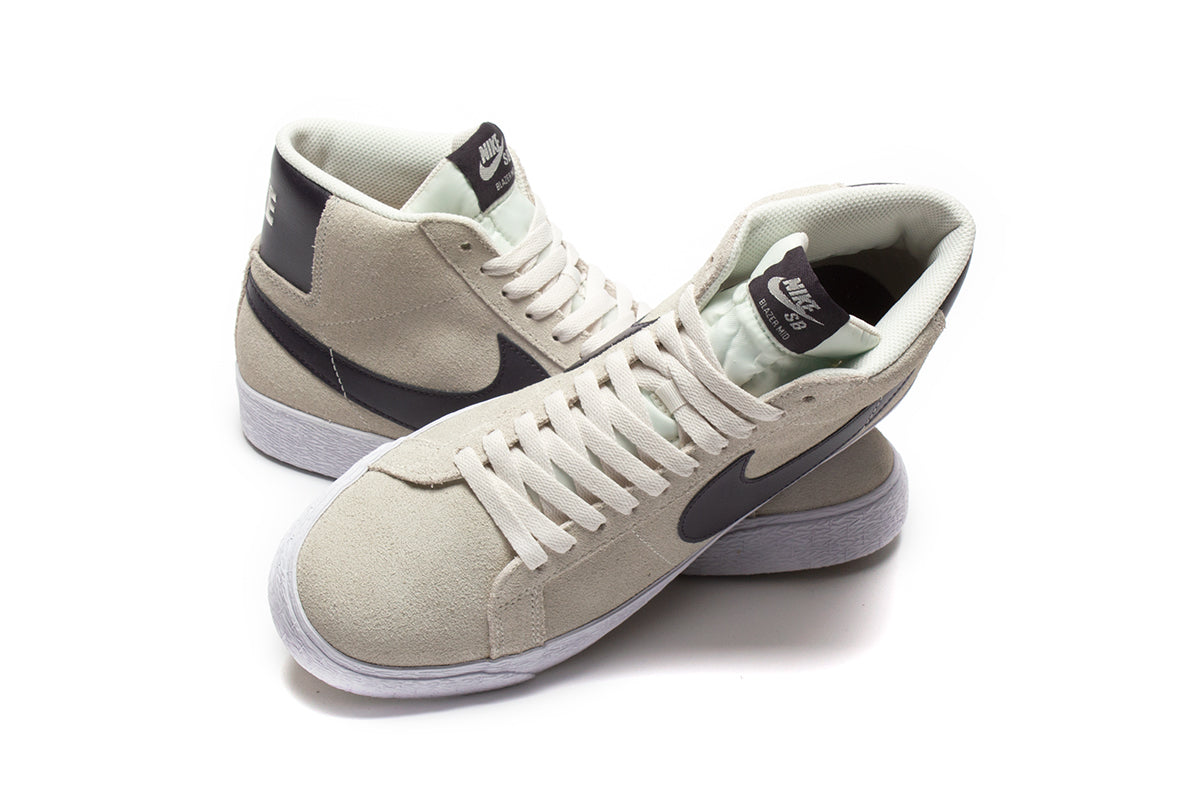 Zoom Blazer Mid