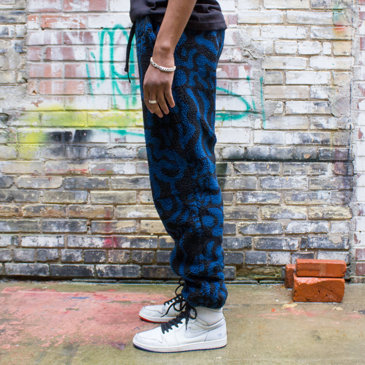 Dua Gem Stone Sherpa Fleece Pants