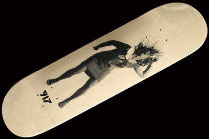 Jive & Wail Cream Deck 8"