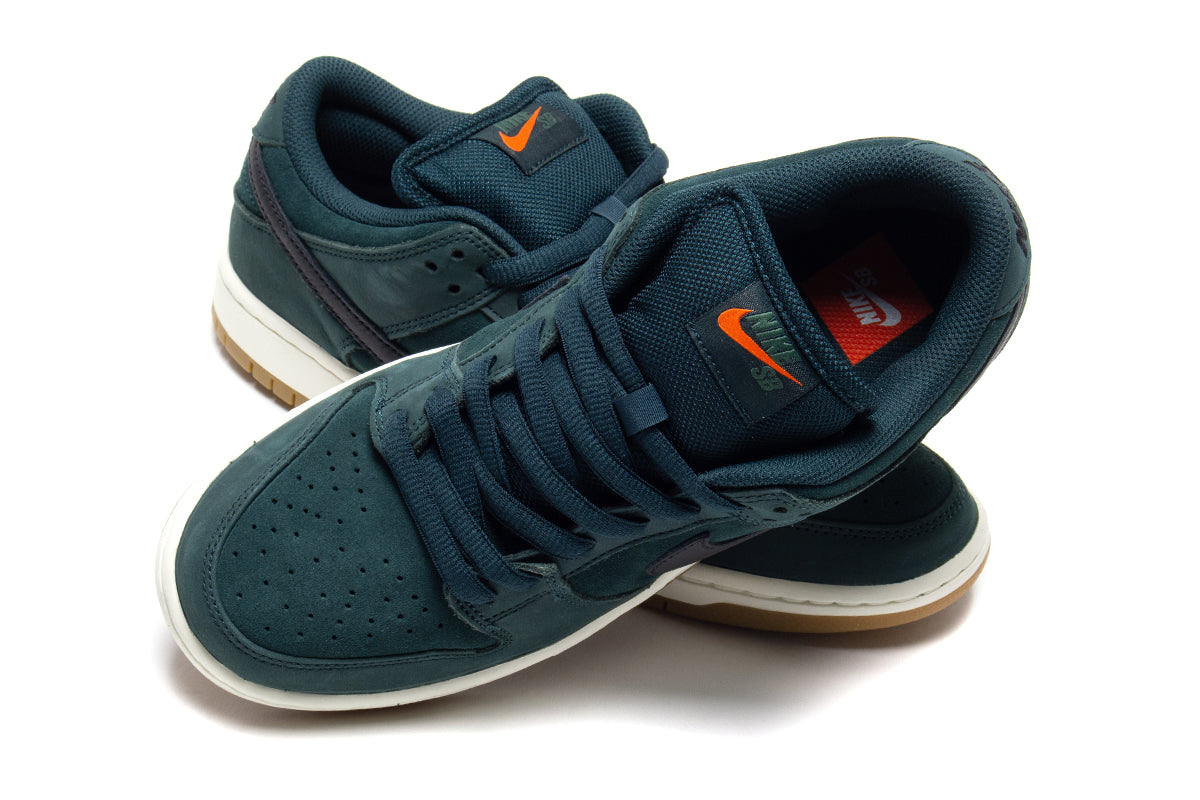 Dunk Low Pro