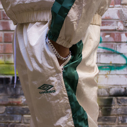 Umbro Crinkle Nylon Pant