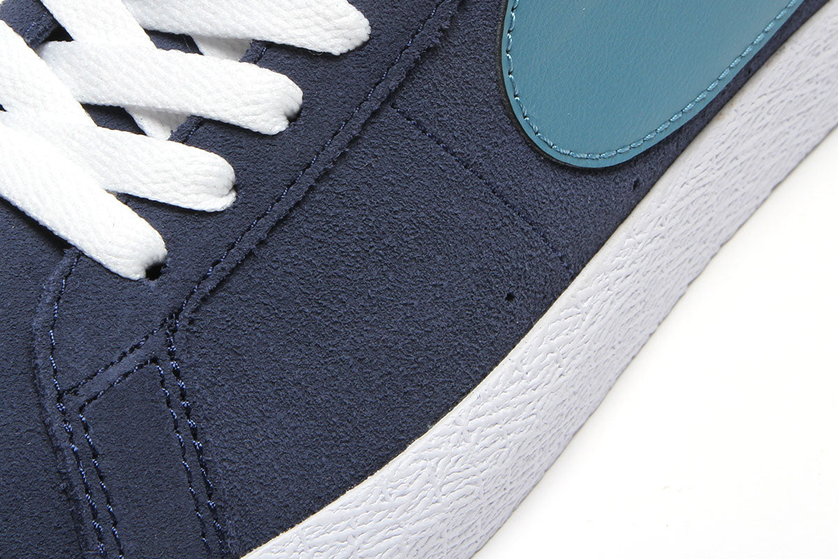 Zoom Blazer Mid