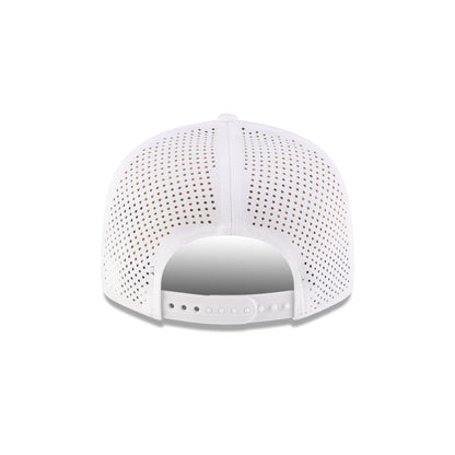 New Era Cap Laurel Wreath White 9FIFTY Snapback Hat