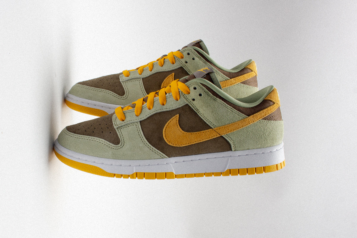 Dunk Low SE