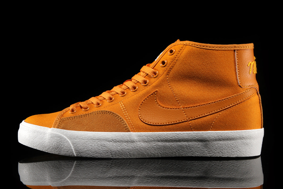 Blazer Court Mid Premium