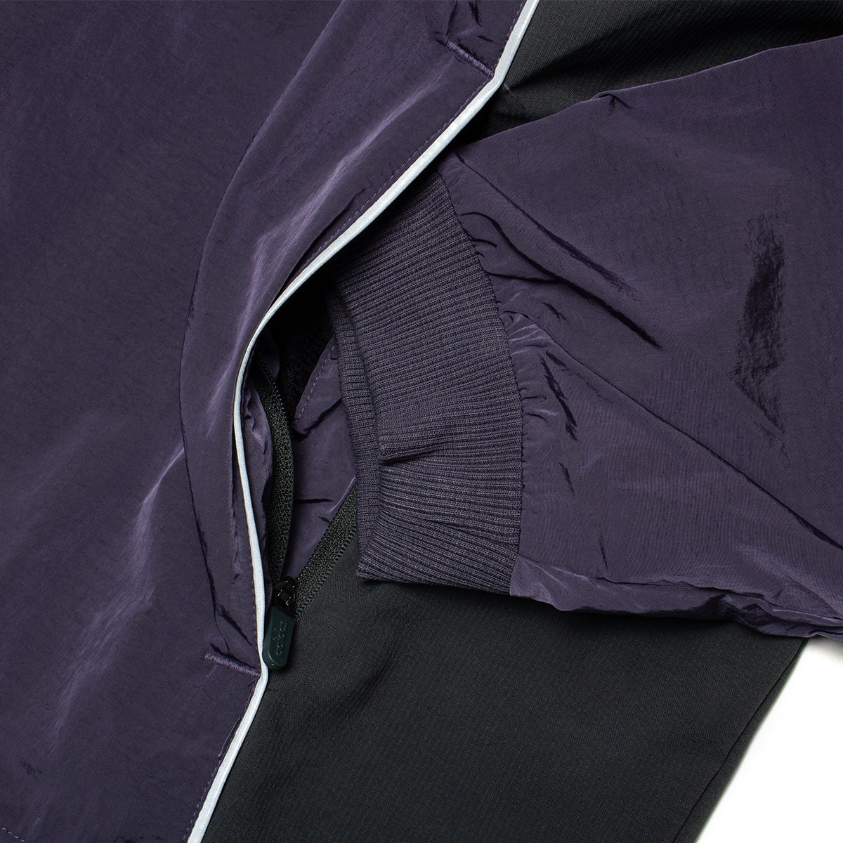 Metalwood Windbreaker