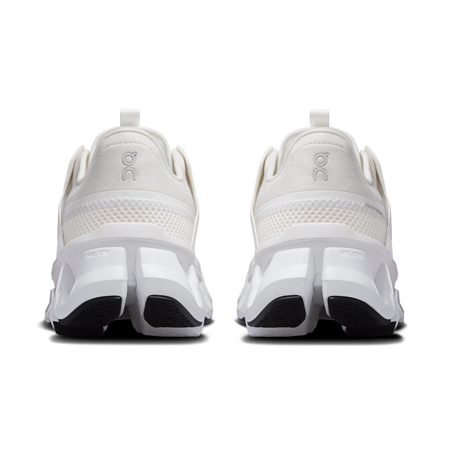 On Running Women's Cloudswift Amp Shoes - White / White