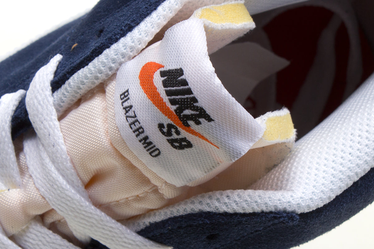 Zoom Blazer Mid