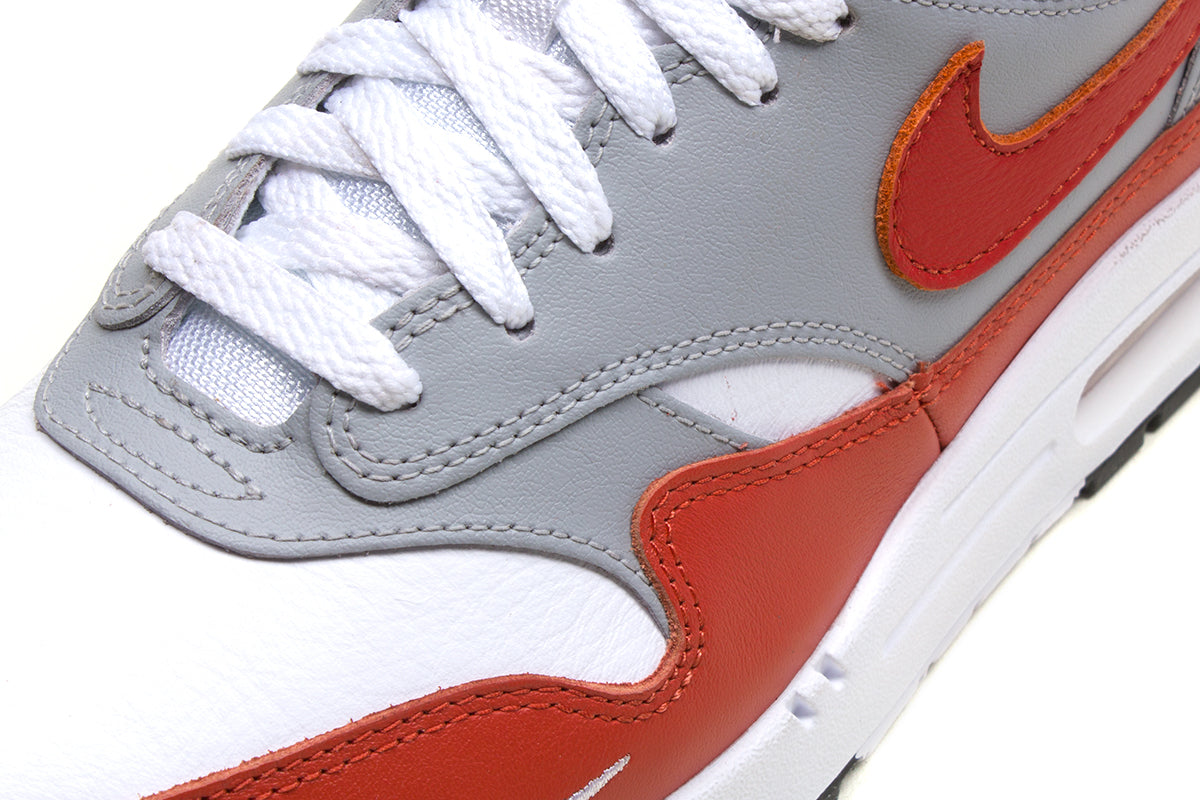 Air Max 1 LV8