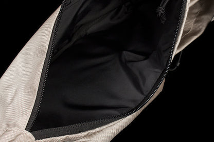 Delta Hip Bag