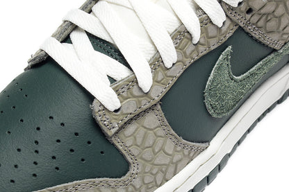 Dunk Low Retro Premium