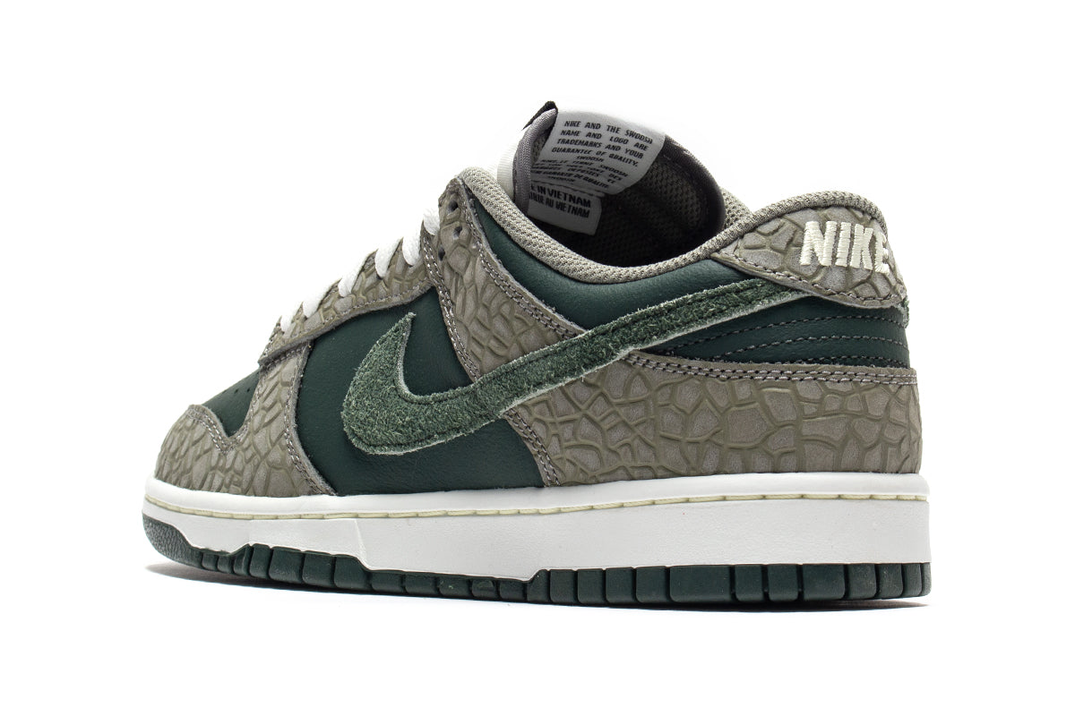 Dunk Low Retro Premium