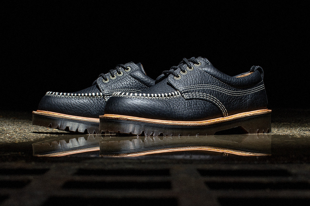 Lowell - Wild Grain Leather