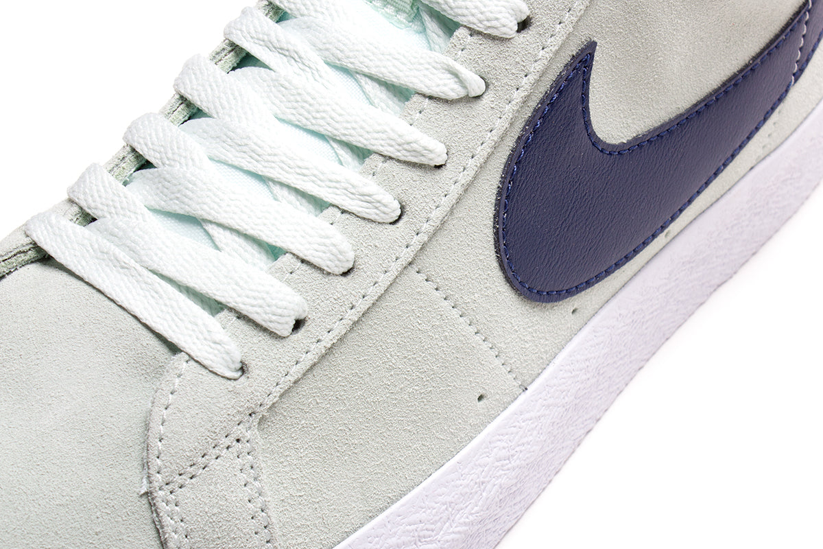 Zoom Blazer Mid