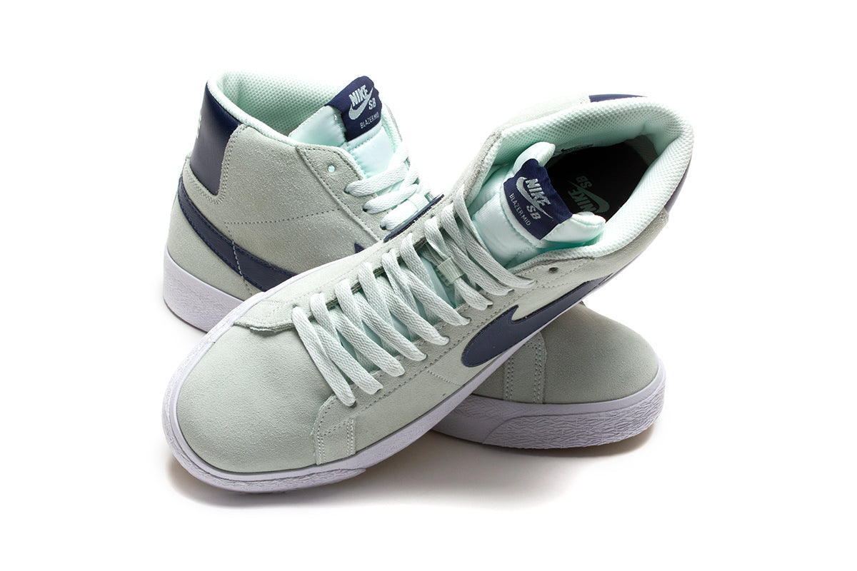 Zoom Blazer Mid