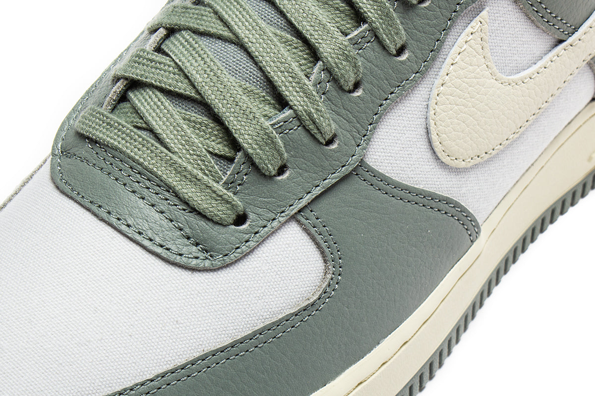 Air Force 1 '07 LX "Mica Green"