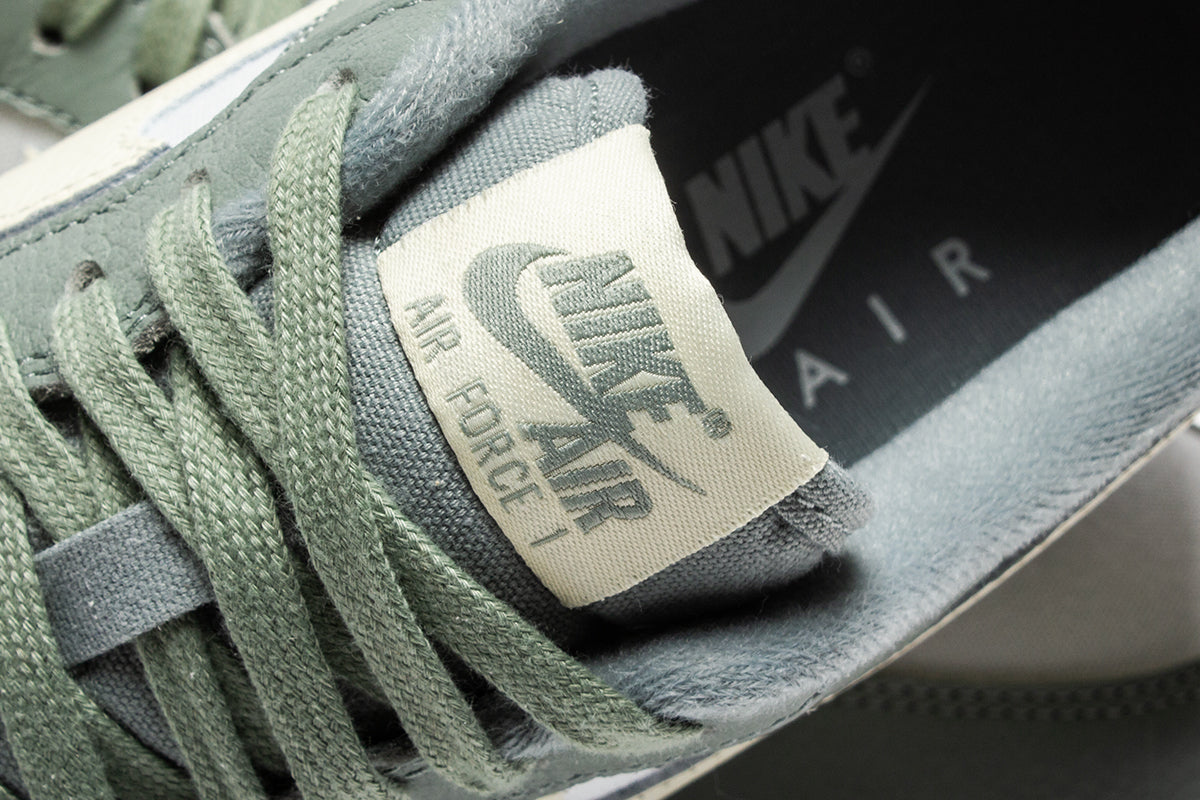 Air Force 1 '07 LX "Mica Green"