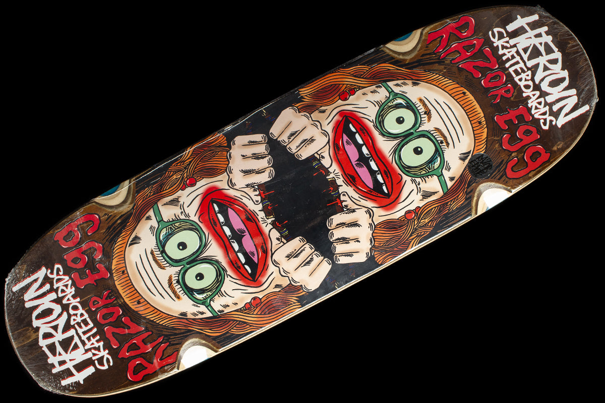 Auntie Razoregg Deck 9.75"