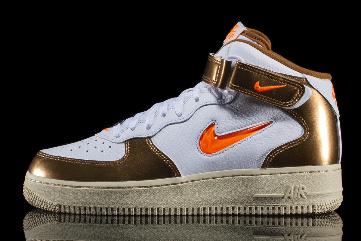 Air Force 1 Mid QS