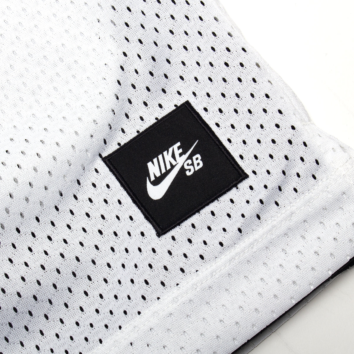 Reversible Mesh Short