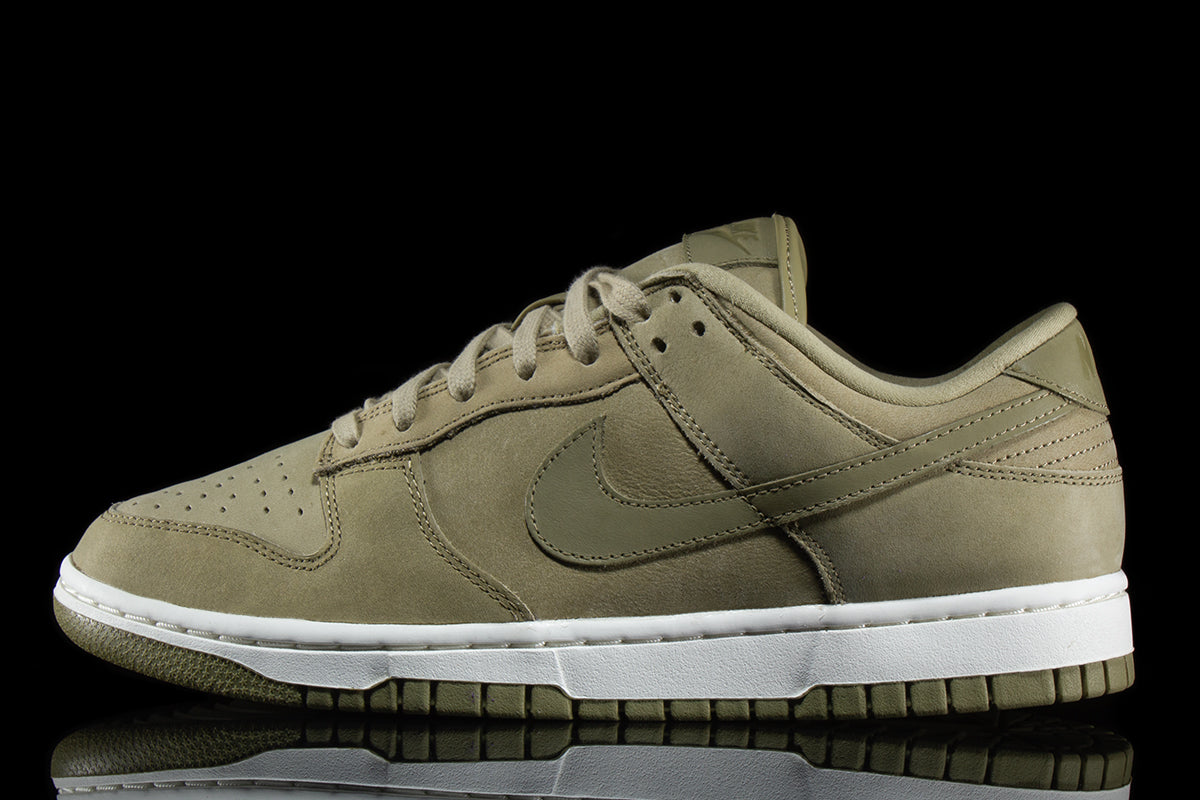 Women's Dunk Low Premium