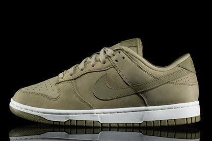Women's Dunk Low Premium