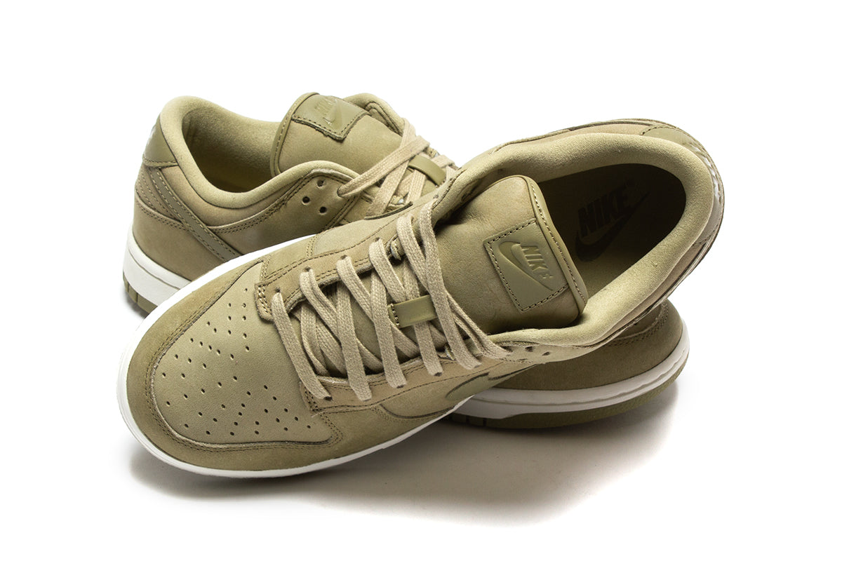 Women's Dunk Low Premium