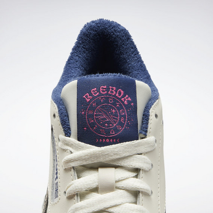 Reebok Women's Classic Leather Shoes - Chalk / Batik Blue / Atomic Pink