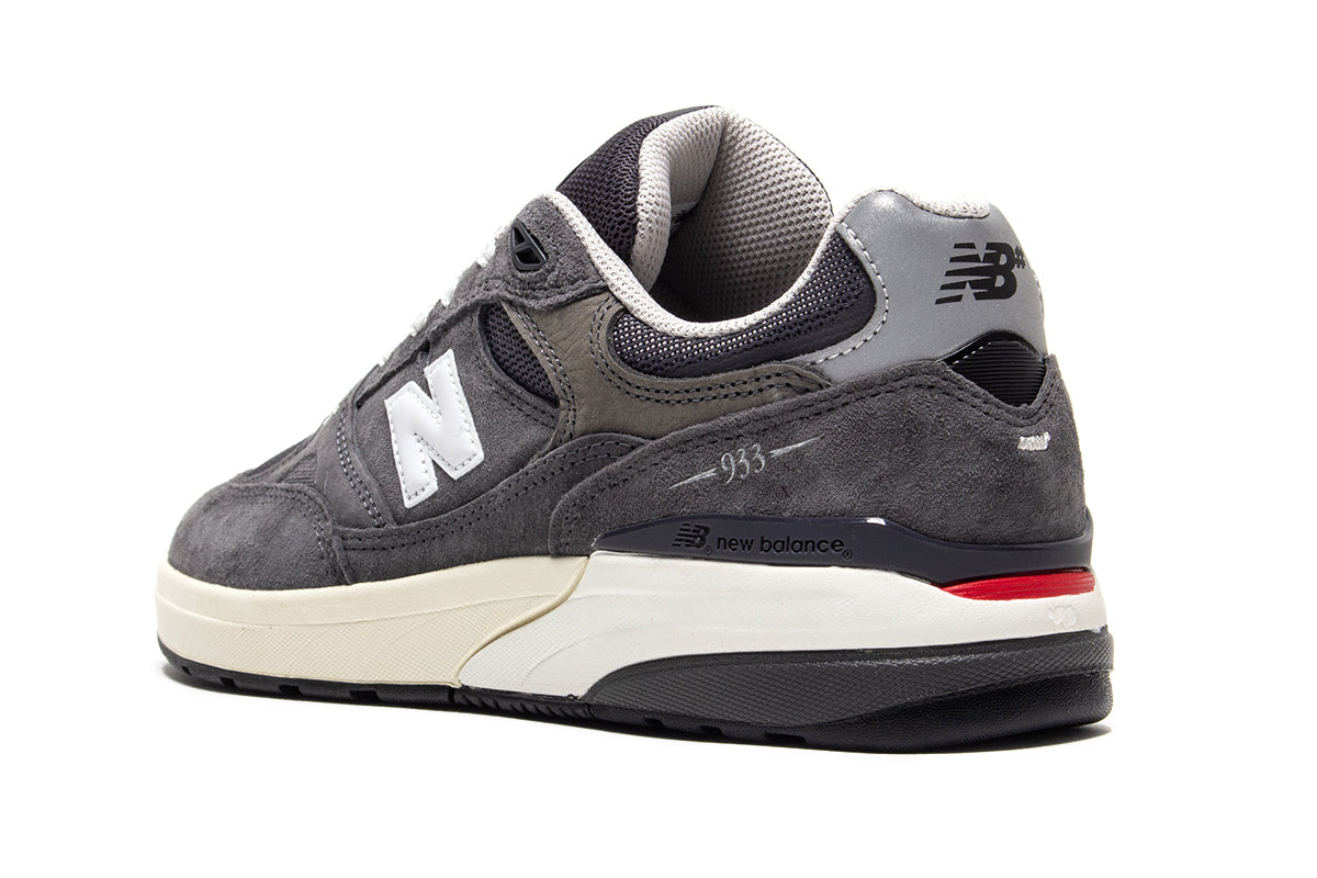 Reynolds 933