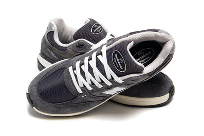 Reynolds 933