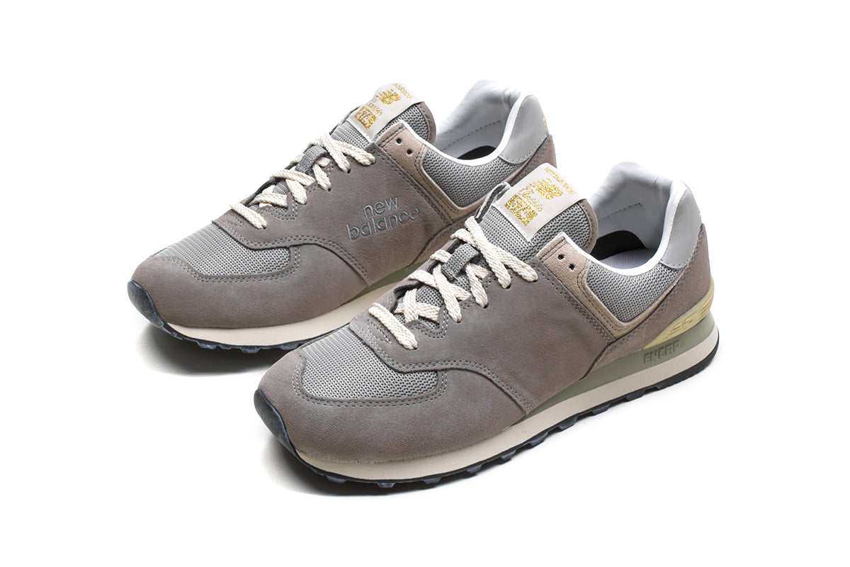 574 (Grey Day)
