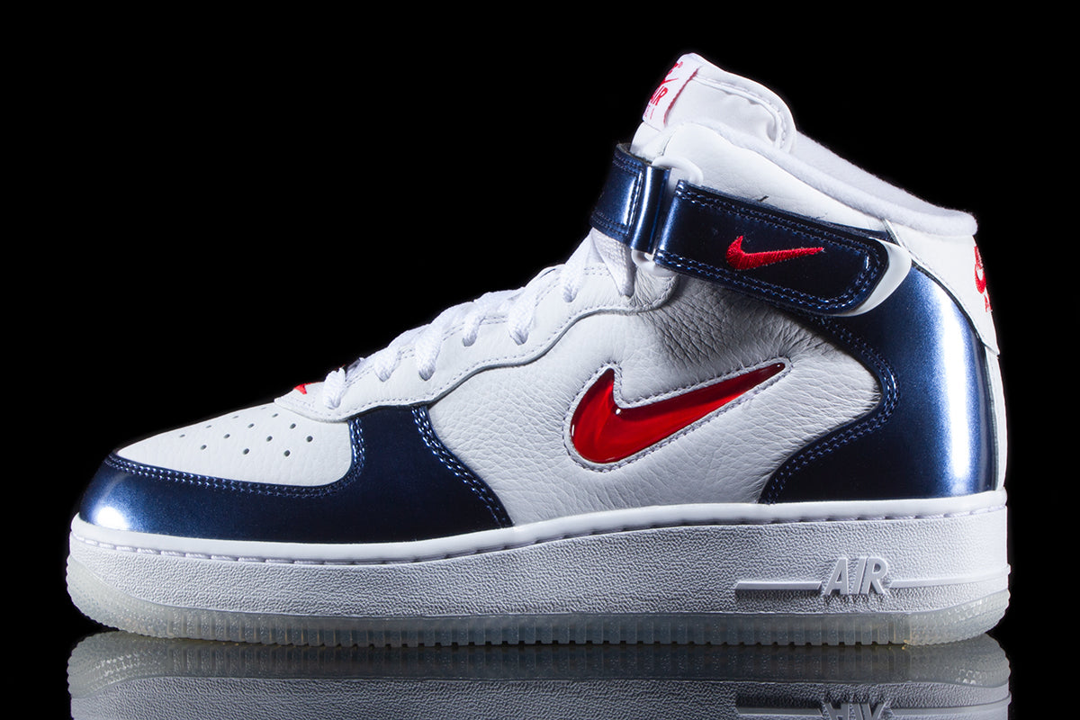 Air Force 1 Mid QS