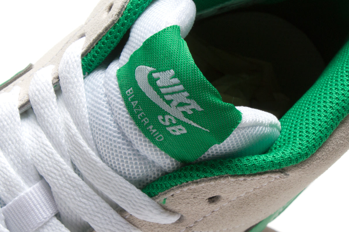 Zoom Blazer Mid