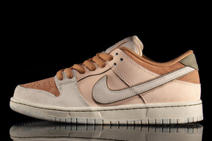 Dunk Low Pro Premium