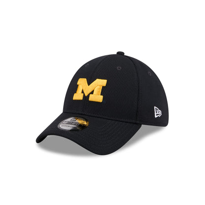 Michigan Wolverines Performance 39THIRTY Stretch Fit Hat