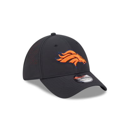 Denver Broncos Night 39THIRTY Stretch Fit Hat