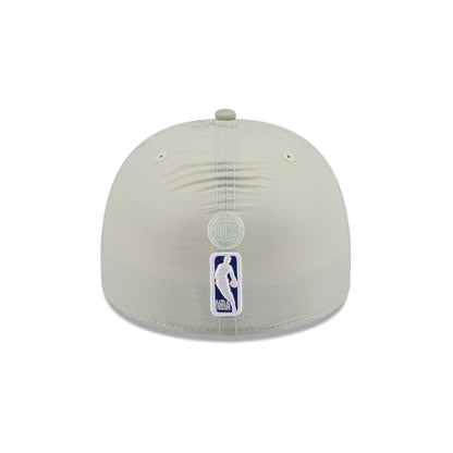 New York Knicks Crinkle 59FIFTY A-Frame Fitted Hat