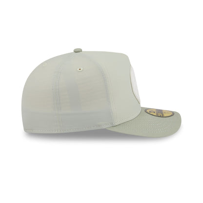 New York Knicks Crinkle 59FIFTY A-Frame Fitted Hat