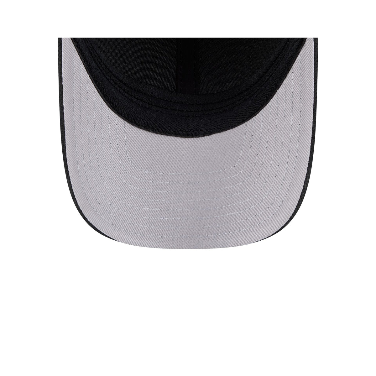 Atlanta Braves Black and White 39THIRTY M-Crown Stretch Fit Hat