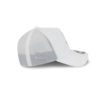 Chicago White Sox 2026 Batting Practice White 9FORTY APEX Trucker Hat