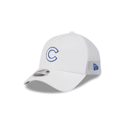 Chicago Cubs 2026 Batting Practice White 9FORTY APEX Trucker Hat
