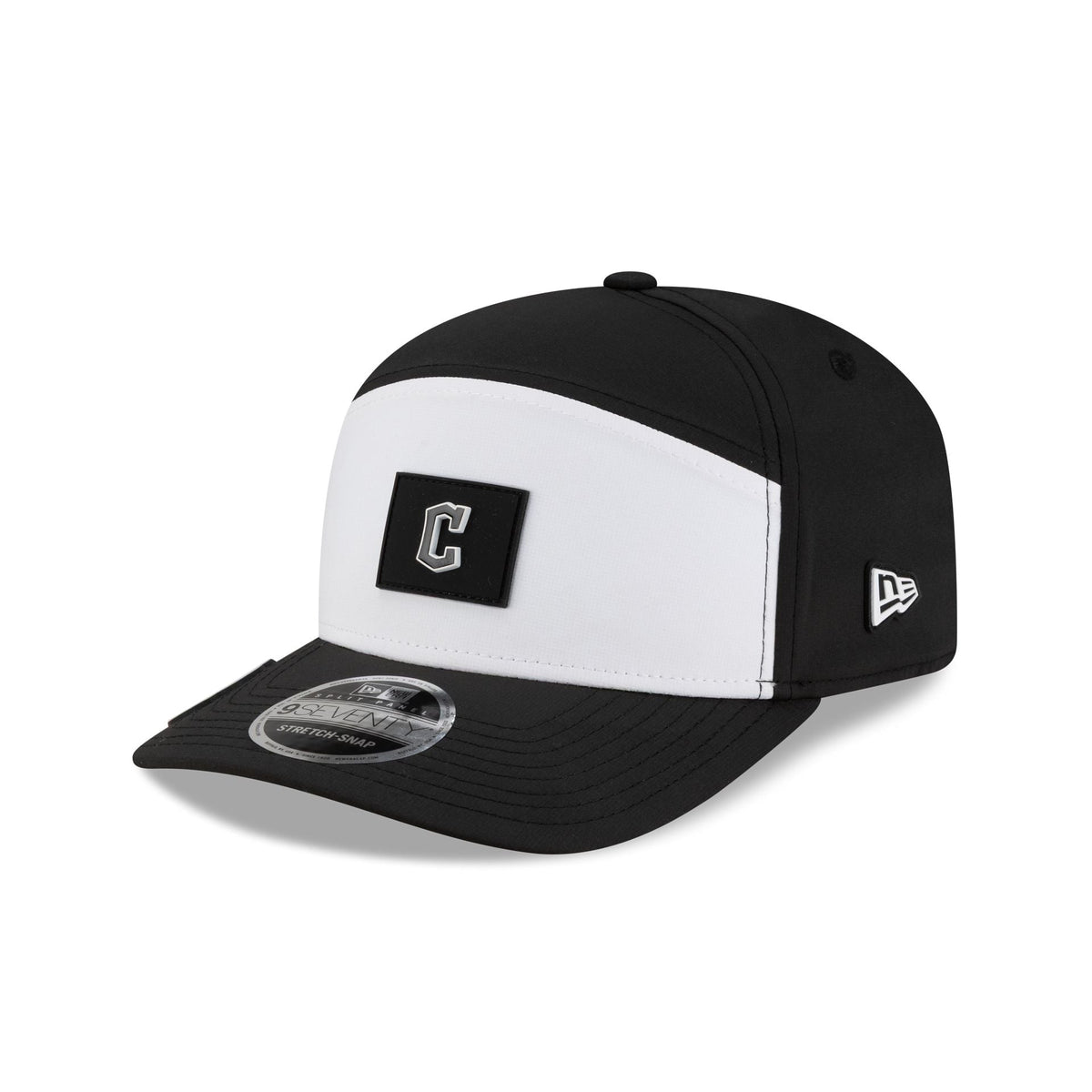 Cleveland Guardians 2026 Clubhouse Black & White Split Panel 9SEVENTY Stretch-Snap Hat