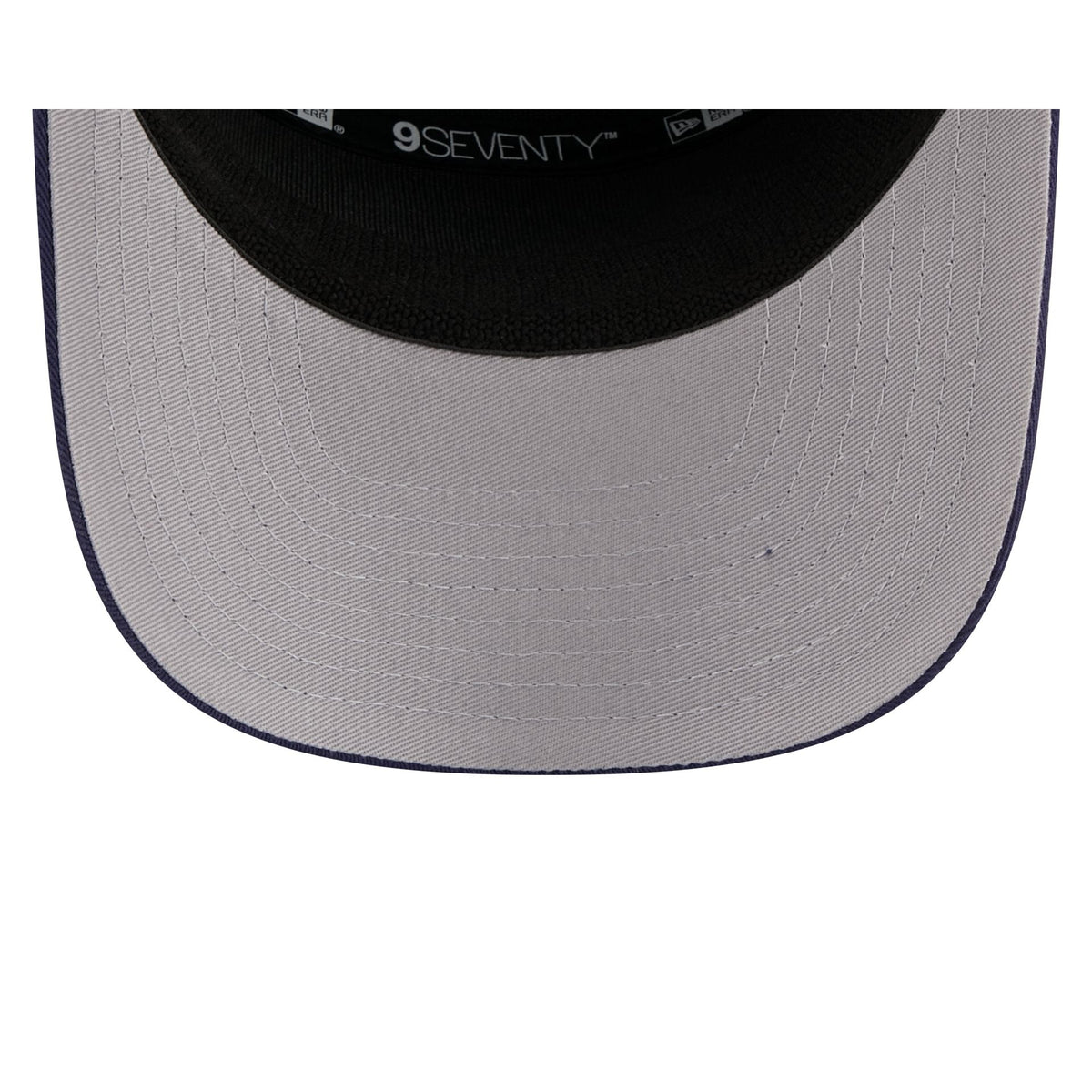 Montreal Canadiens Split Panel 9SEVENTY Stretch-Snap Hat