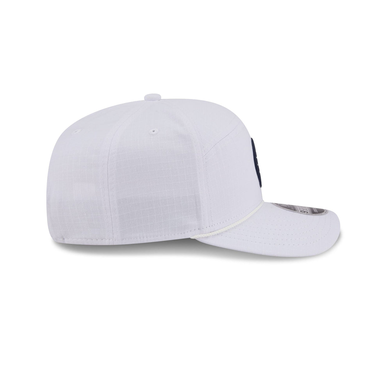 Atlanta Braves Circle Logo White Split Panel 9SEVENTY Stretch-Snap Hat