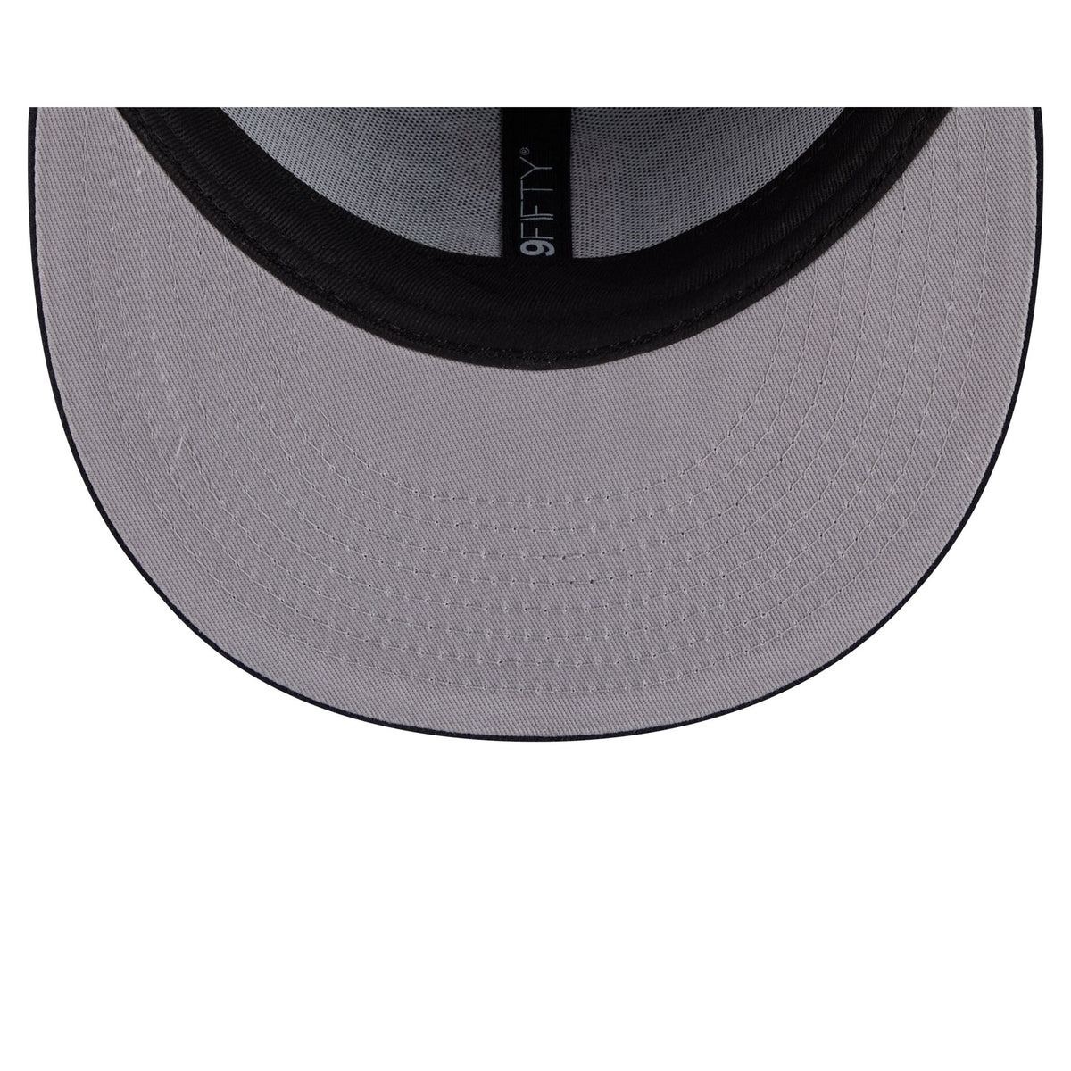 Cleveland Guardians Bugs Bunny Swing 9FIFTY Snapback Hat
